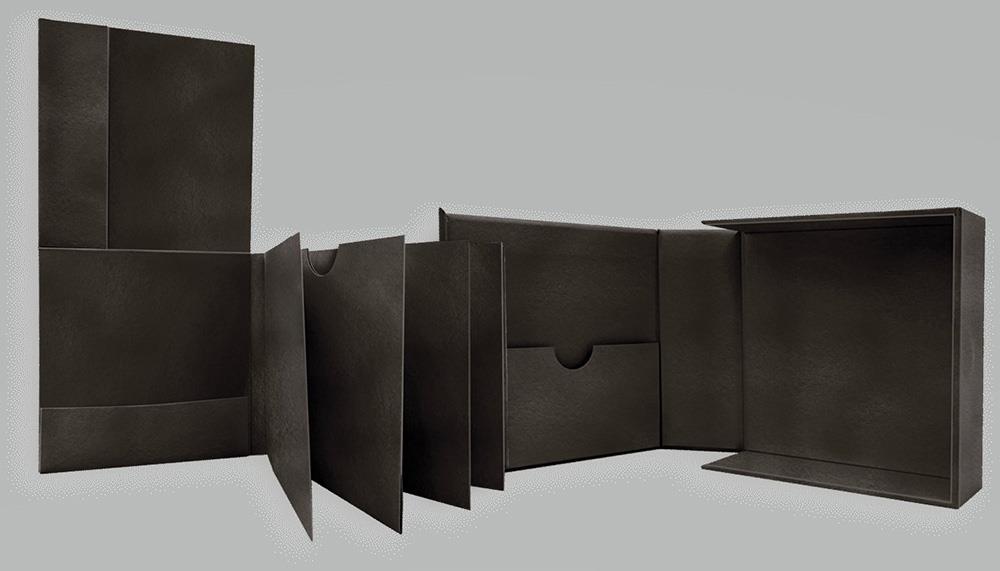 Graphic 45 Staples - Black Album in a Box